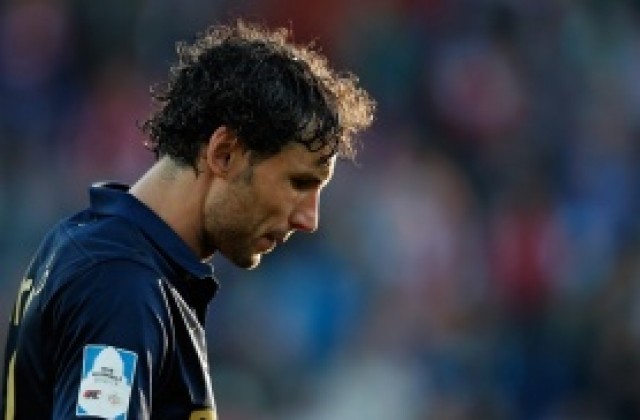 ВИДЕО: ПСВ и Манолев изпратиха Ван Бомел с голово шоу