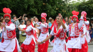 Фолклорната фиеста започна индийка стана Мис Фестивал