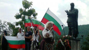 Войводи развяха знамена в Македония