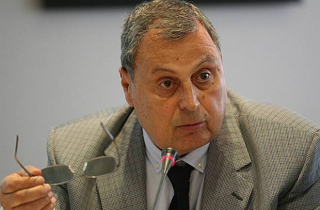 Данев: Опорите в бюджета на Дянков рухнаха и той трябва да се коригира