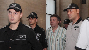 Съдът остави в ареста охранителя който уби момче в квартал