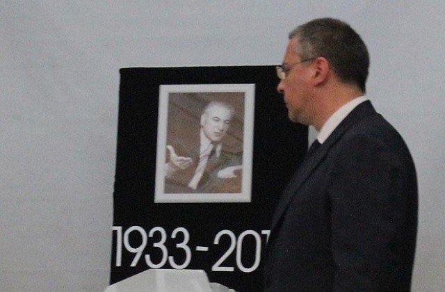 Последно сбогом с Александър Лилов