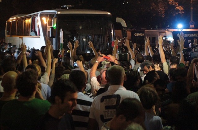 След 40-ия ден: предчувствие за буря