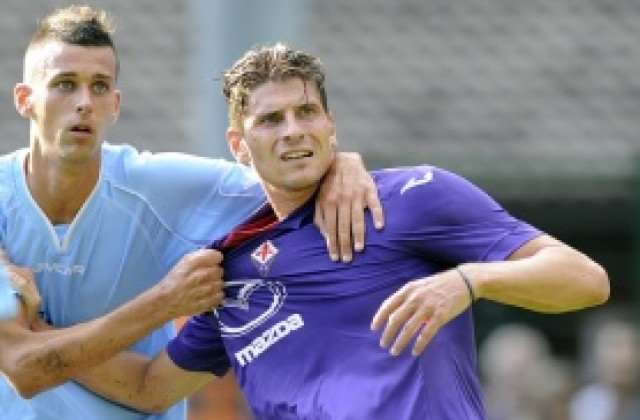 Марио Гомес тръгна със 7:1 и два гола на сметката