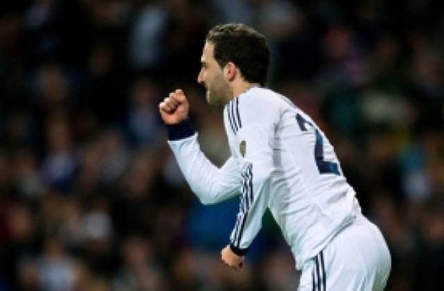 Игуаин и Рейна минаха прегледите и почват тренировки