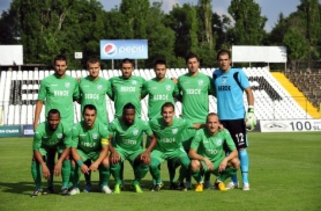 Берое излиза изцяло в зелено срещу Апоел