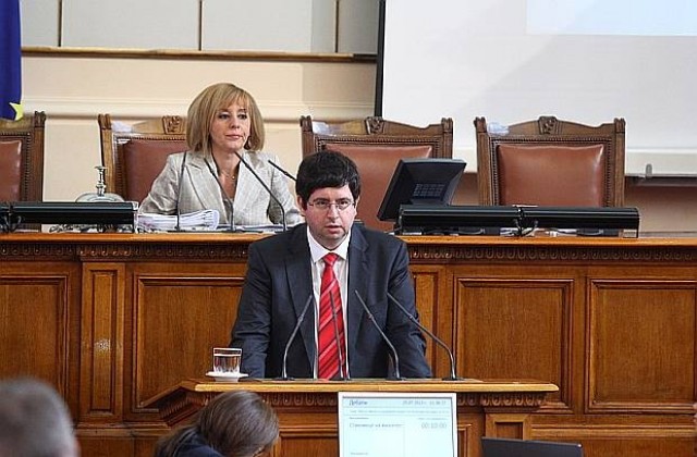 Чобанов: Възможността за нов дълг не се дава, за да откраднем парите