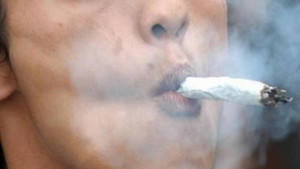 Криминалисти задържаха 20годишен младеж с наркотици