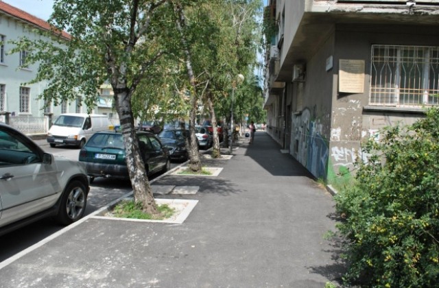 Над 300 метра тротоари пресфалтира ОП „Комунални дейности“ този месец