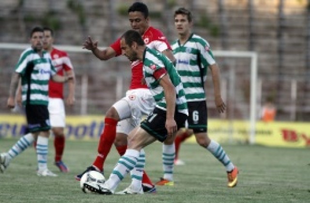 Черно море на лагер за мача със Славия