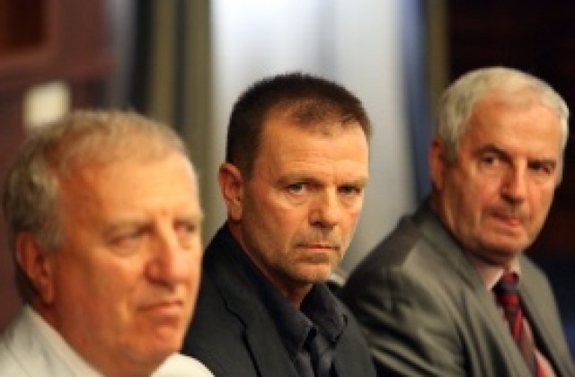 Стойчо Младенов се отказа от 150 хиляди евро в името на ЦСКА