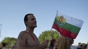 Рехав контрапротест в защита на кабинета чаканото подкрепление не пристигна