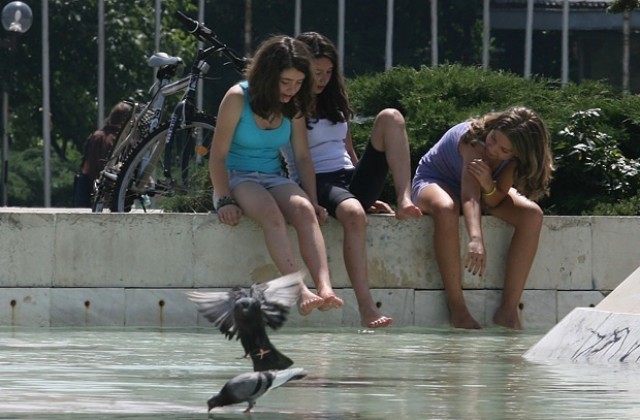 Горещо, температурите скачат до 40 градуса