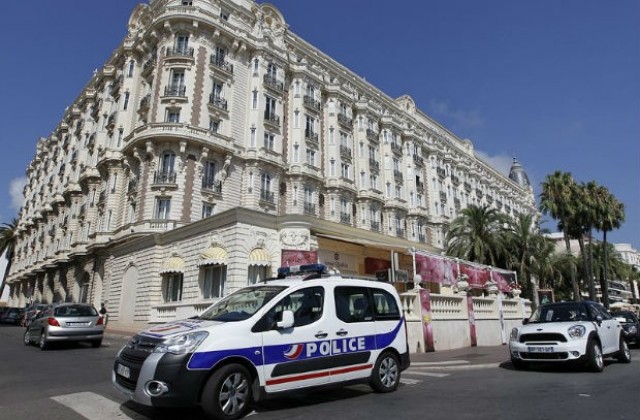 Неизвестни откраднаха бижута за 40 млн. евро от хотел в Кан