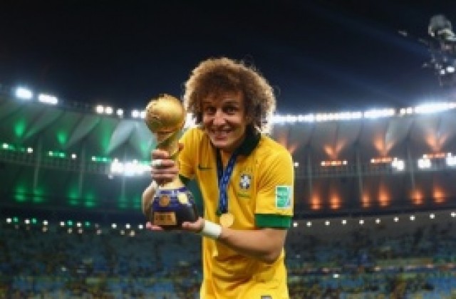 Гуардиола иска Давид Луис, Байерн предлага над 40 млн. паунда