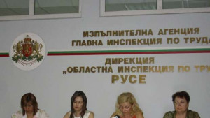 Приемат молби за помощи за отопление очакват се ваучерите за