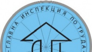 Разрешиха работа по морето на 168 непълнолетни