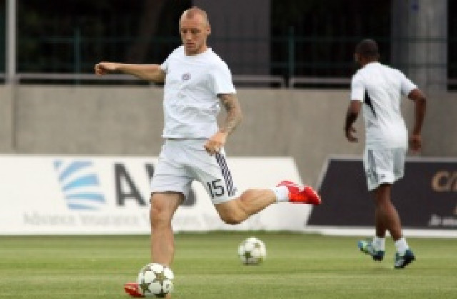 СНИМКИ: Вук Рашович откри Партизан