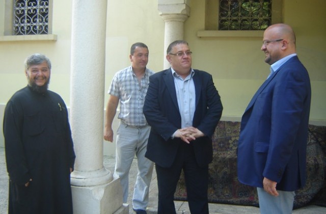 Камен Костадинов: Ще възстановим църквата Св.Николай