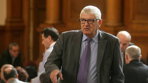ГЕРБ и БСП в дебат за честта на един генерал