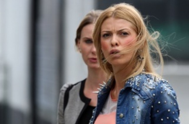 СНИМКИ: Сестрата на бивш вратар на Етър разсейва Лудогорец