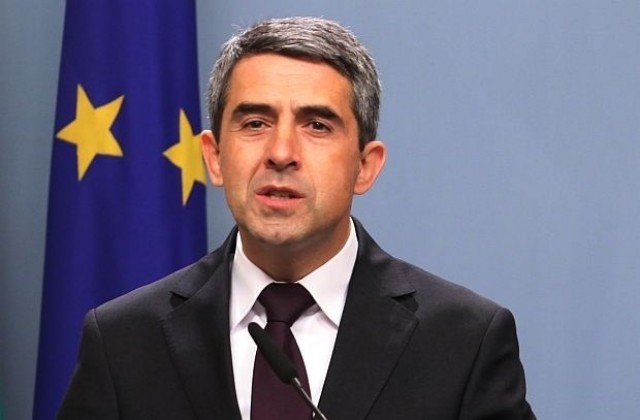 Президент на гражданите - защо Росен Плевнелиев е толкова популярен сред народа си