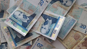 Бюджетът на червено със 76 млн за полугодието
