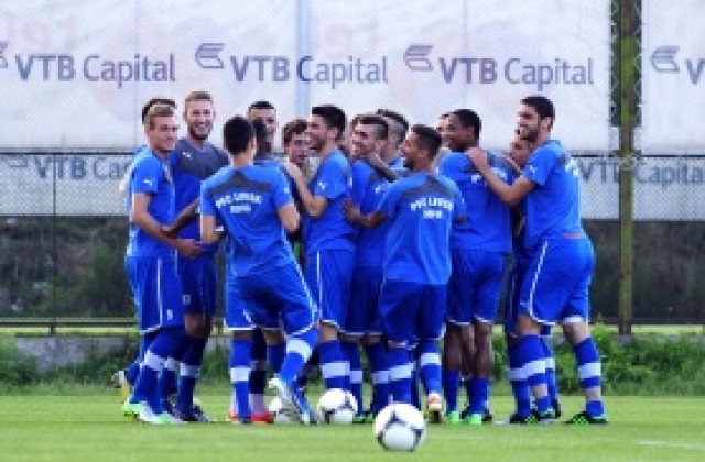 СНИМКИ: Йоканович накара сините да се прегръщат