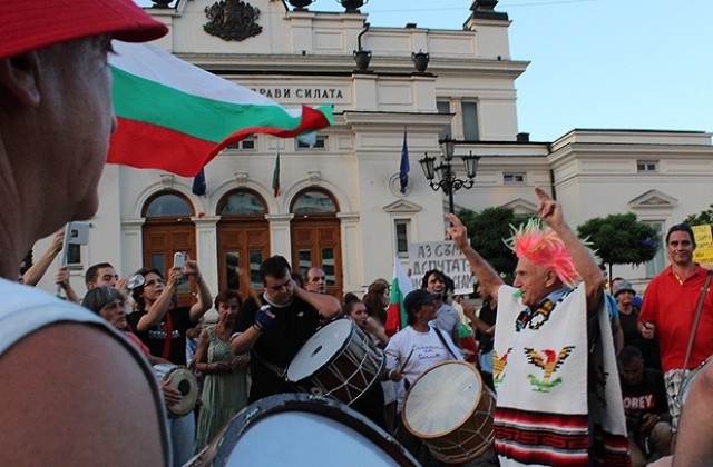 Протестите разкриват както провала, така и успехите на България