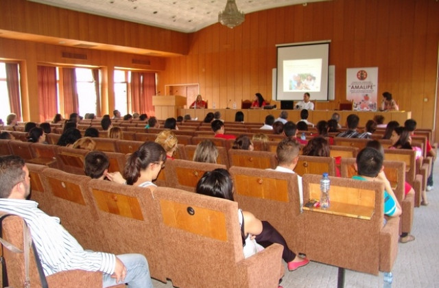 Млади медици искат повече места за специализанти и средства за превенция на здравето