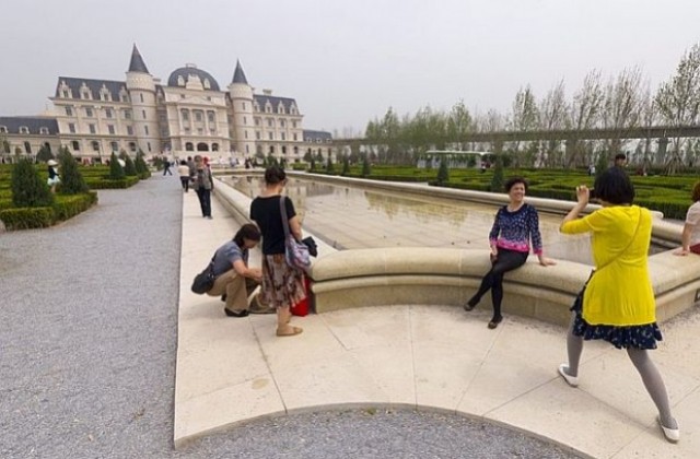 Френските политици с домашно от президента за лятната ваканция