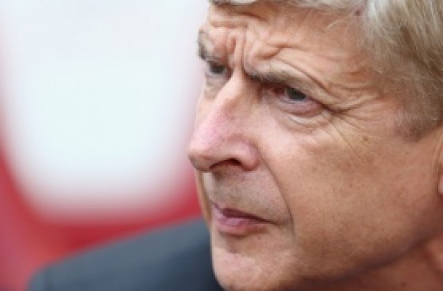 Венгер притеснен преди старта на сезона, не му се говори и за Суарес