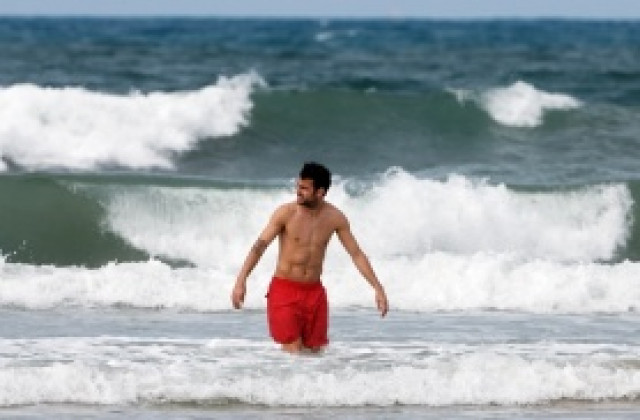 Венгер: Фабрегас няма да ходи в Юнайтед, остава в Барса още един сезон