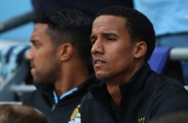 Дроздовете взимат под наем Скот Синклеър