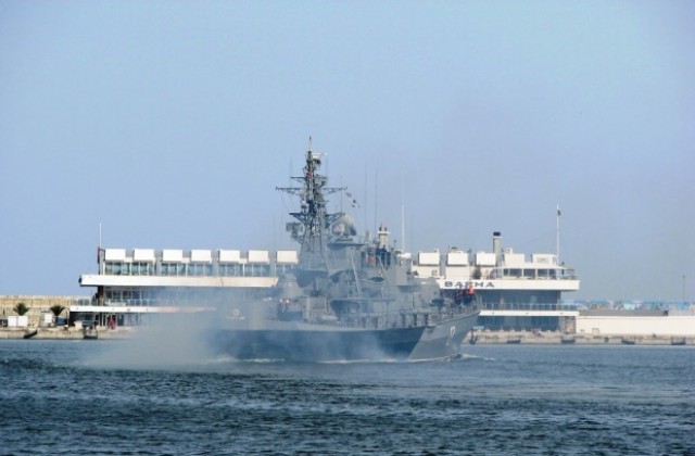 Бойни кораби на ВМС получават почетни имена