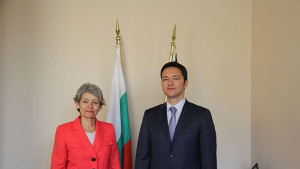 Министър Вигенин се срещна с Ирина Бокова