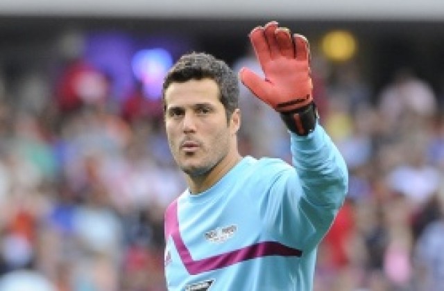 Фиорентина не наддава за Жулио Сезар