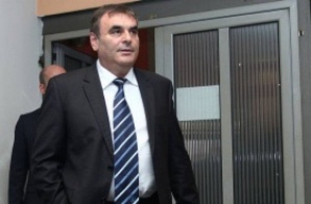 Министърът на транспорта се среща с железничари в Горна Оряховица