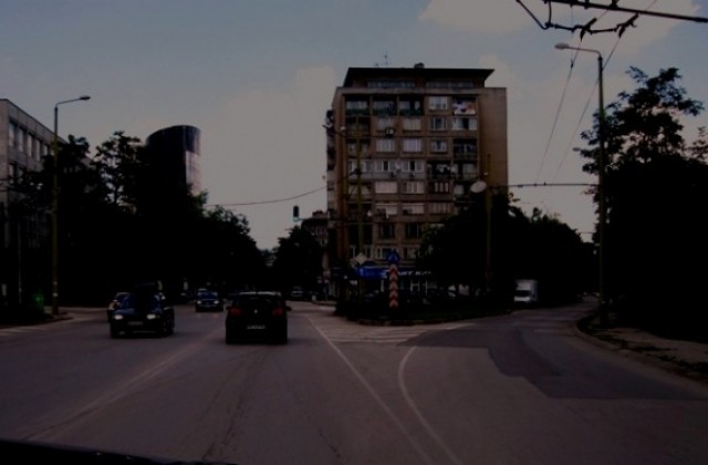 Пиян шофьор хванат през нощта по бул. Априлов