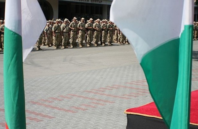 Армията търси 370 войници за Сухопътните войски