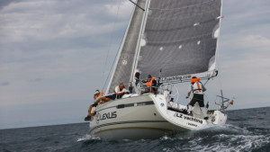 Над 400 елитни ветроходци мерят сили в Международна регата Cor