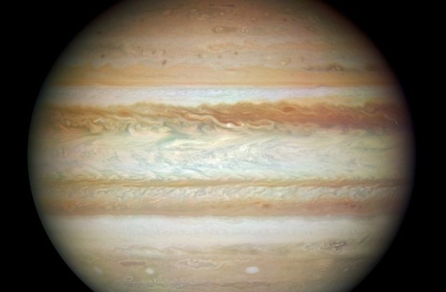 НАСА смята, че спътник на Юпитер може да стане обитаем