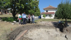 Студенти и ученици изследват Деултум