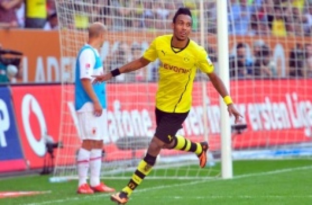 Дортмунд започна сезона с комфортна победа, мечтан дебют за Обамеянг