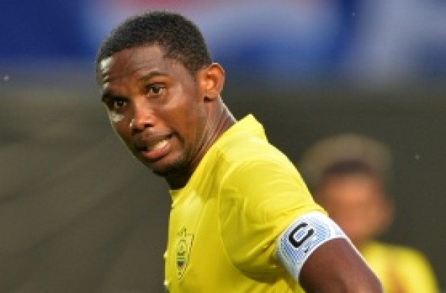 При провал с Рууни, Челси взима Ето'о