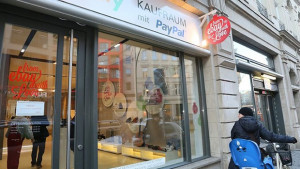 PayPal работи за бъдеще без пари в брой