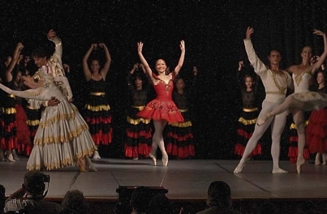 Балетната академия в Марян изнася спектакъл в Летния театър