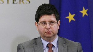 Чобанов Президентът се позиционира политически в дебата за бюджета