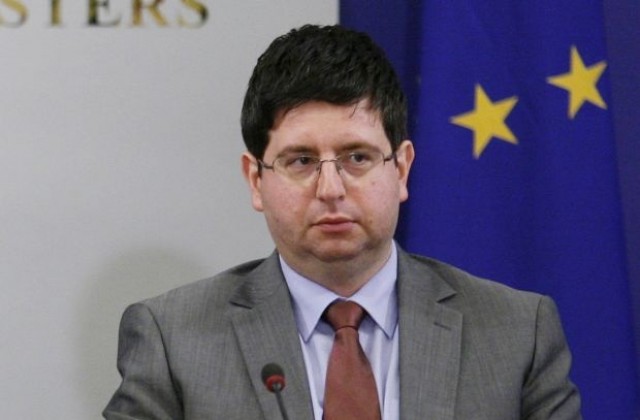 Чобанов: Президентът се позиционира политически в дебата за бюджета