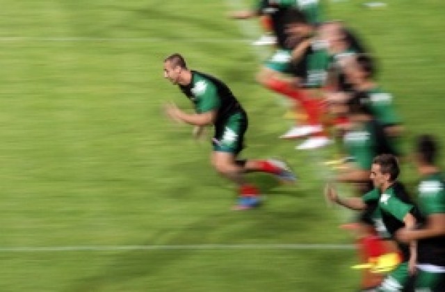 СНИМКИ: Лъвовете тренираха на  Филип II Арена в Скопие